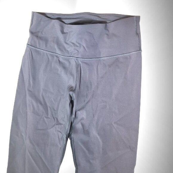 Lululemon High-Rise Crop Leggings — Gray/Charcoal Colorblock — Size 8 - Picture 3 of 7